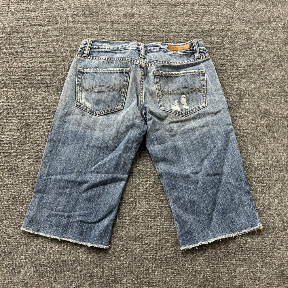 Abercrombie & Fitch Shorts Womens Size 00 Blue Denim Distressed Bermuda Raw Hem - Picture 7 of 8